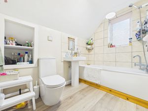 Family Bathroom- click for photo gallery